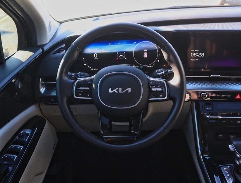 2024 Kia Carnival SX/DUAL ROOF/COOLED SEATS/VIP CHAIR