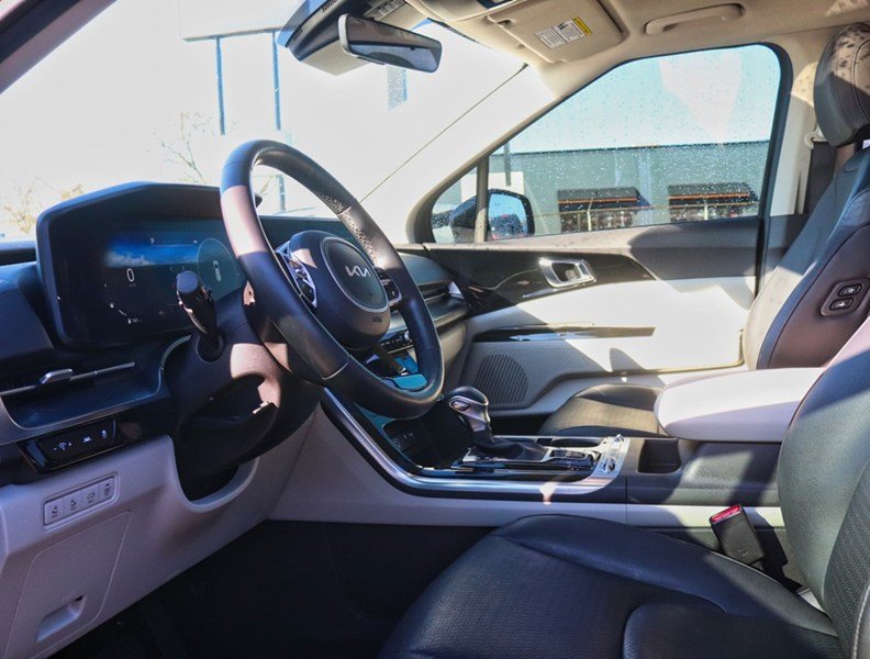 2024 Kia Carnival SX/DUAL ROOF/COOLED SEATS/VIP CHAIR