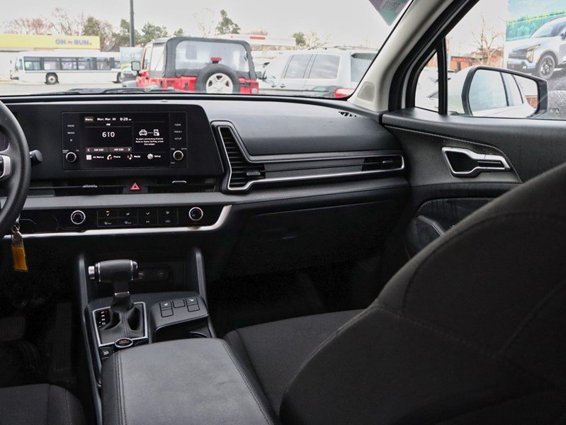 2025 Kia Sportage LX AWD