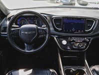 2022 Chrysler Pacifica Limited FWD