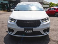 2022 Chrysler Pacifica Limited FWD
