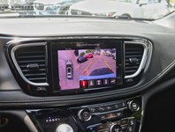 2022 Chrysler Pacifica Limited FWD