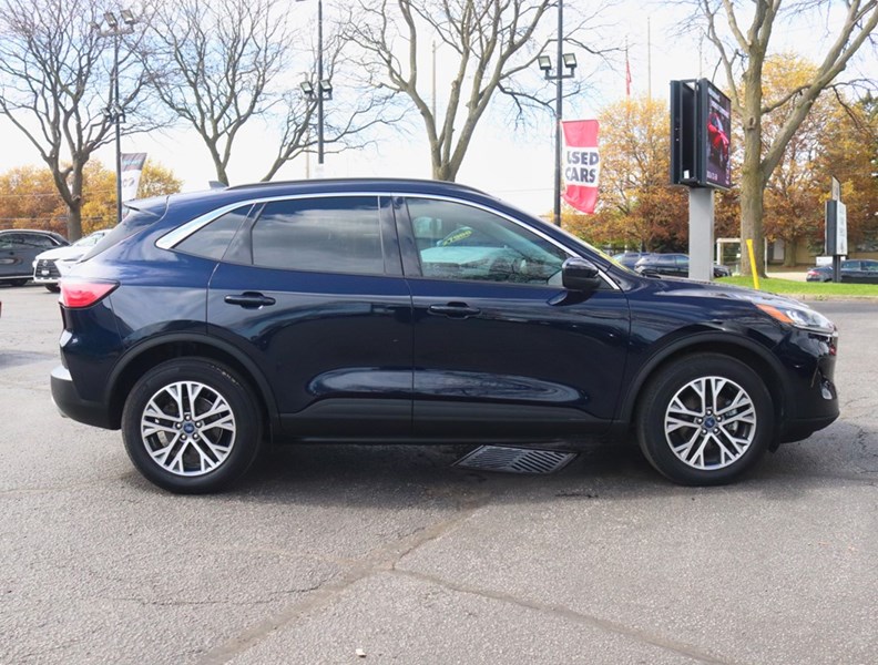 2021 Ford Escape SEL