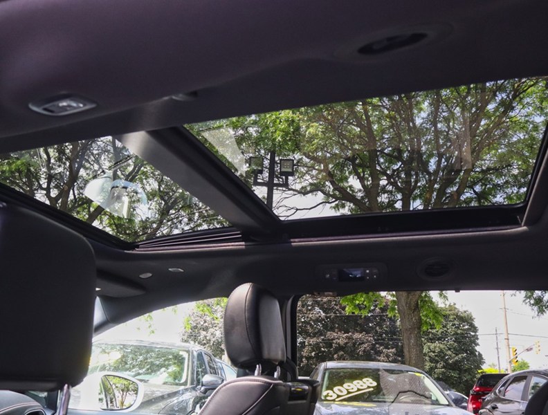 2022 Chrysler Pacifica Limited FWD