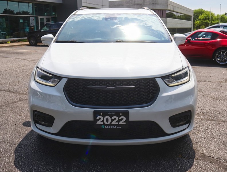 2022 Chrysler Pacifica Limited FWD