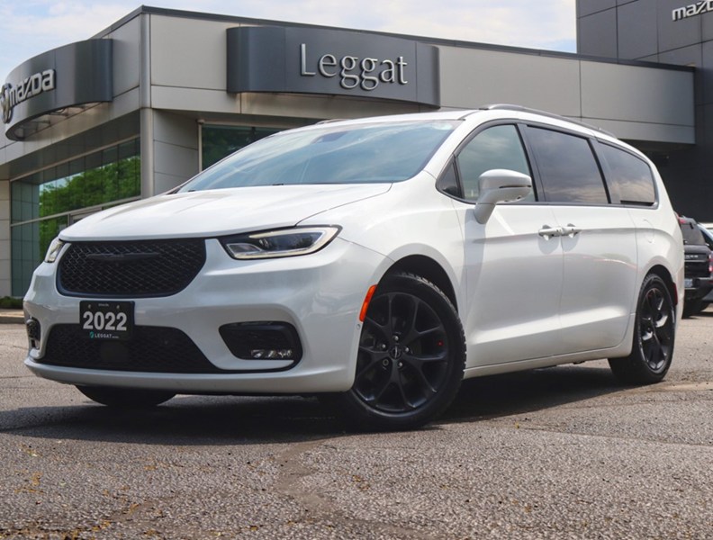 2022 Chrysler Pacifica Limited FWD