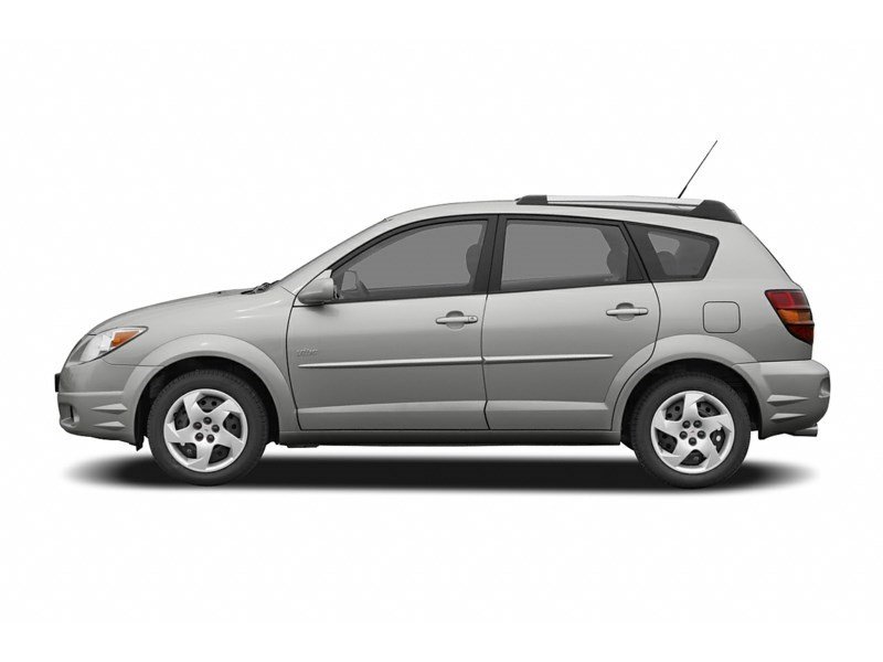 2005 Pontiac Vibe 4dr Wgn FWD Exterior Shot 7