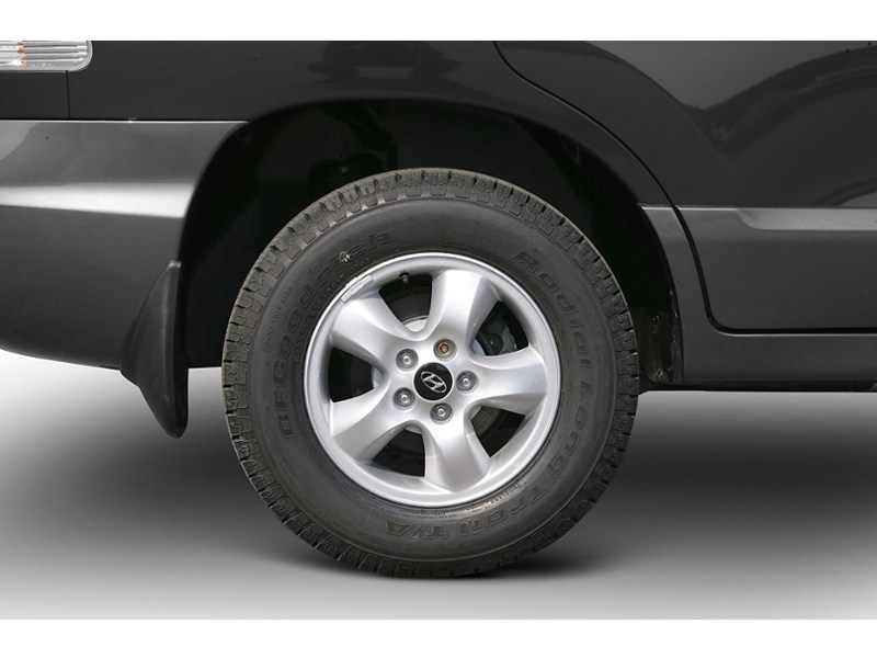 2006 Hyundai Santa Fe 4dr GL FWD 2.7L Auto Exterior Shot 5