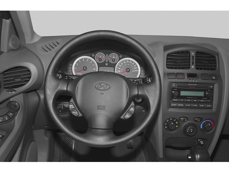 2006 Hyundai Santa Fe 4dr GL FWD 2.7L Auto Interior Shot 3
