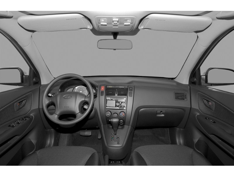 2009 Hyundai Tucson FWD 4dr I4 Man L Interior Shot 7