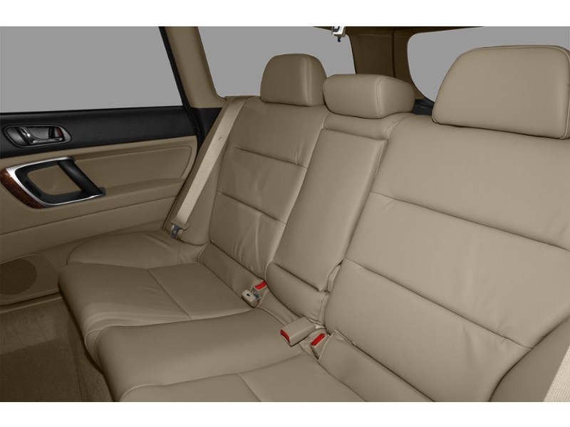 2009 Subaru Outback 5dr Wgn Auto 2.5i w/Limited Pkg Interior Shot 6