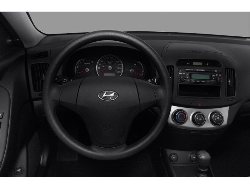 2010 Hyundai Elantra 4dr Sdn Auto L Interior Shot 3
