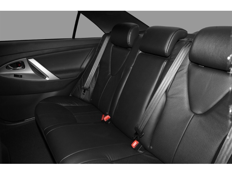 2010 Toyota Camry 4dr Sdn I4 Auto LE Interior Shot 6