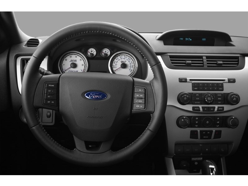 2011 Ford Focus 4dr Sdn SE Interior Shot 3