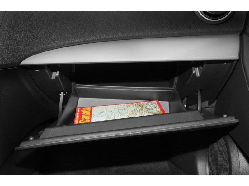 2011 Mazda Mazda3 Sport 4dr HB Sport Man GS Interior Shot 4