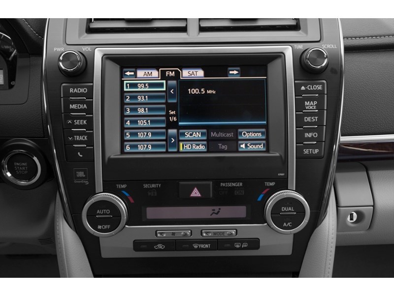 2012 Toyota Camry 4dr Sdn V6 Auto XLE Interior Shot 8