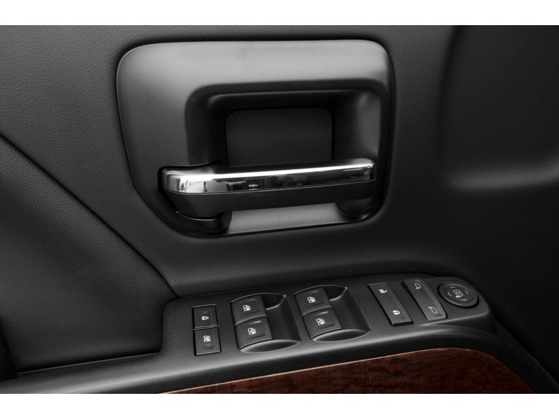 2015 GMC Sierra 1500 4WD Double Cab 143.5