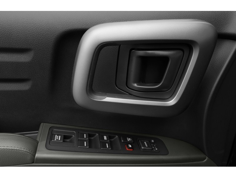 2014 Honda Ridgeline 4WD Crew Cab Touring Exterior Shot 10