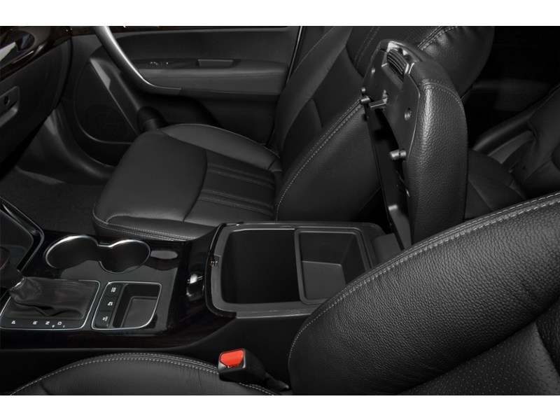 2014 Kia Sorento FWD 4dr I4 GDI Auto LX Interior Shot 8