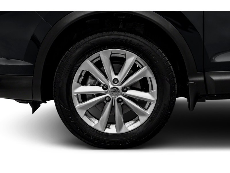 2017 Nissan Qashqai FWD 4dr S CVT Exterior Shot 5