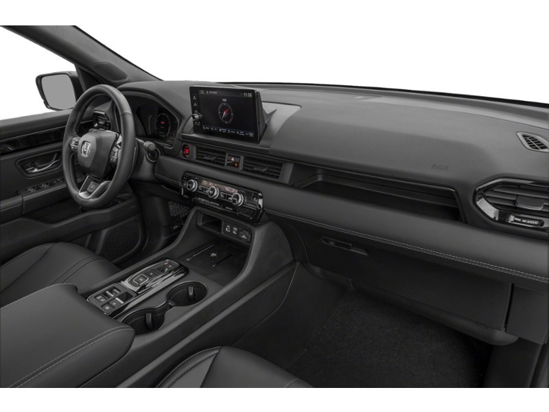 2025 Honda Pilot TrailSport AWD Interior Shot 1