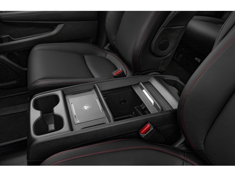2026 Honda Odyssey Sport-L Auto Interior Shot 7