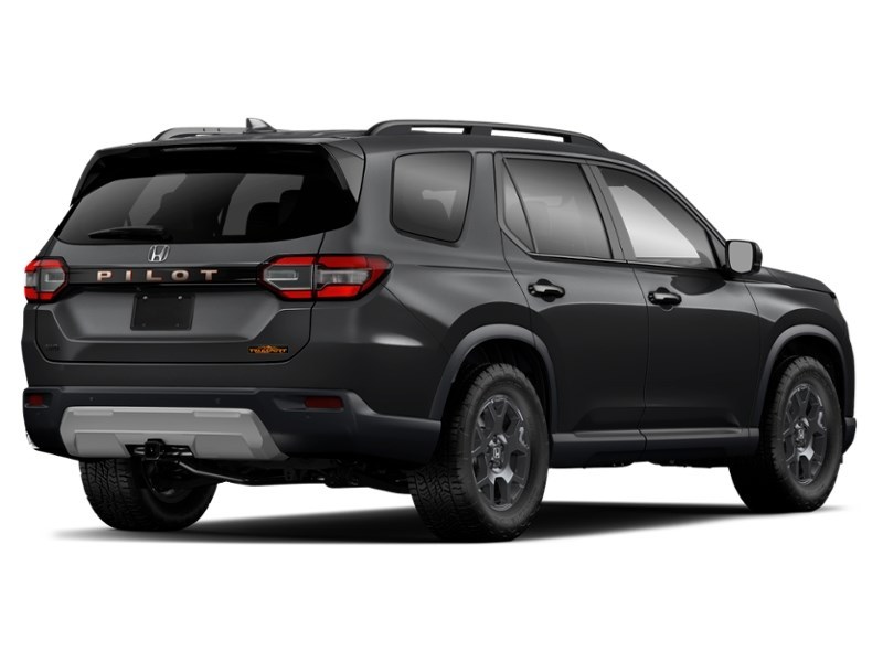 2026 Honda Pilot TrailSport AWD Exterior Shot 2