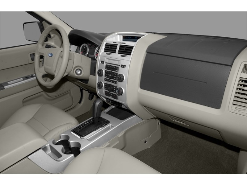 2012 Ford Escape FWD 4dr XLT Interior Shot 1