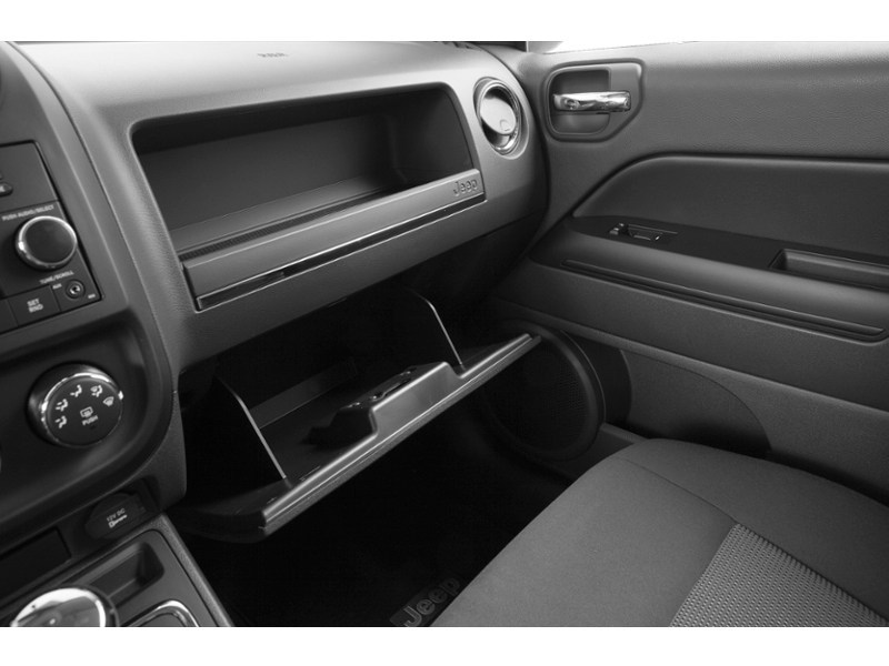2013 Jeep Compass 4WD 4dr North Interior Shot 3