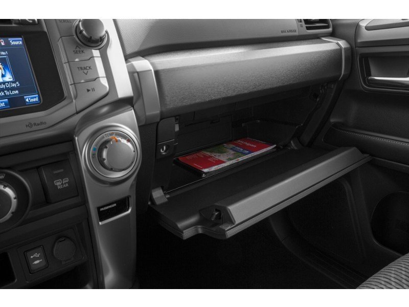 2016 Toyota 4Runner 4WD 4dr V6 SR5 Interior Shot 4