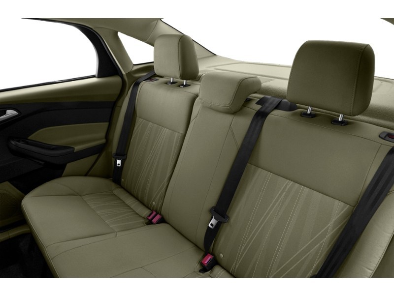 2015 Ford Focus 4dr Sdn SE Interior Shot 6