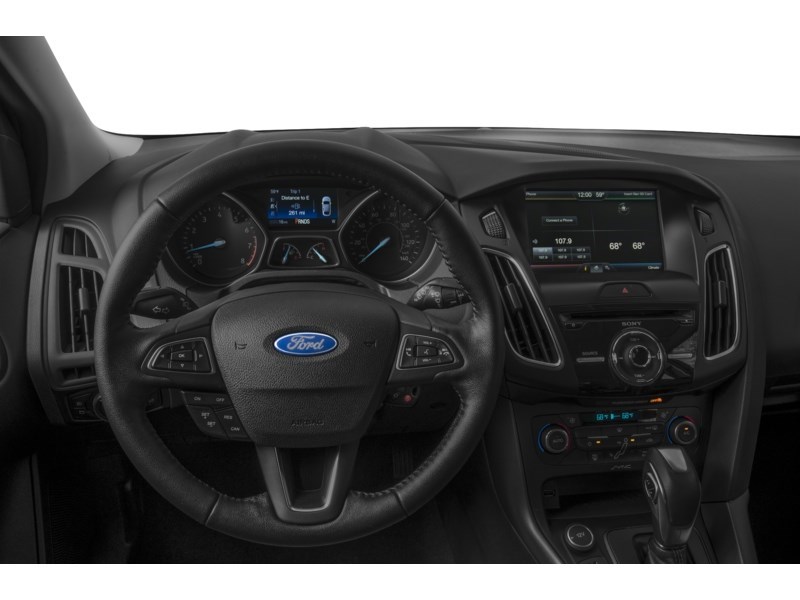 2016 Ford Focus 5dr HB SE Interior Shot 3