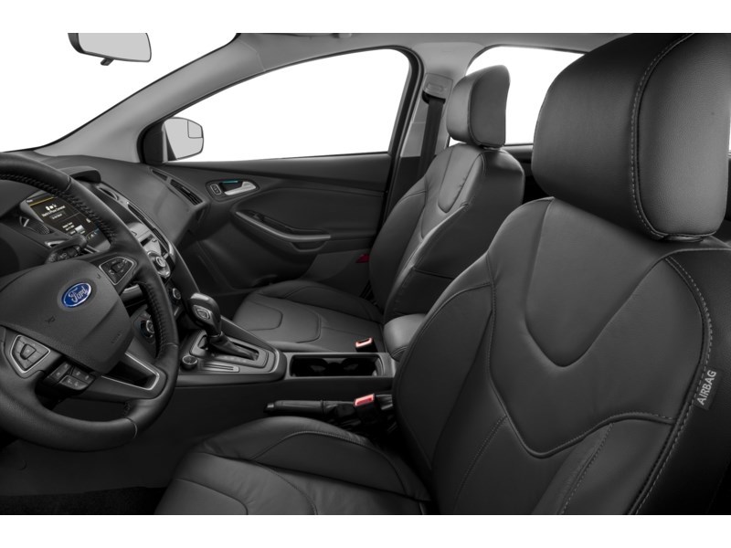 2016 Ford Focus 5dr HB SE Interior Shot 4