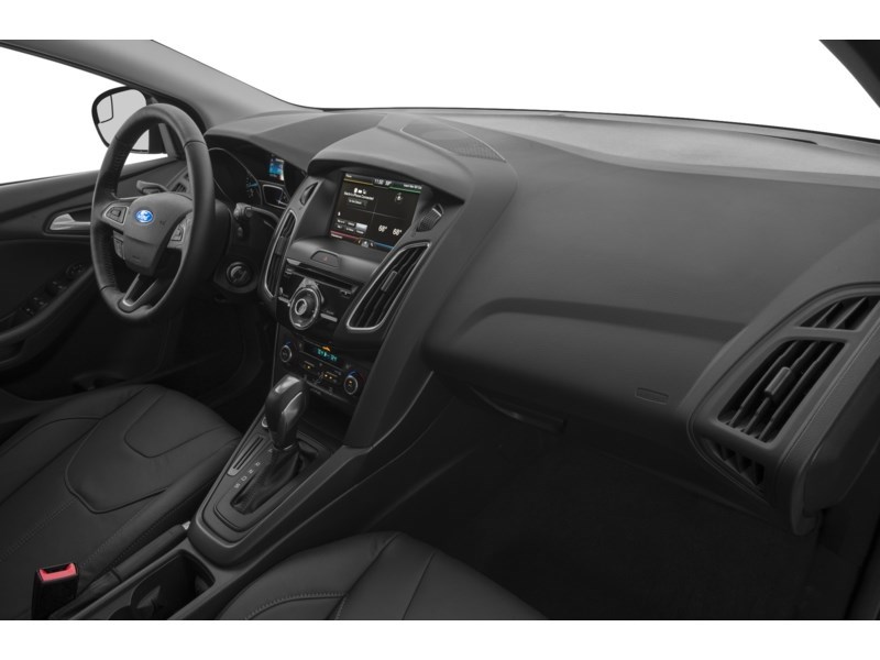 2016 Ford Focus 5dr HB SE Interior Shot 1