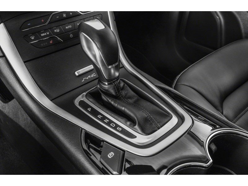 2017 Ford Edge 4dr SEL AWD Exterior Shot 12