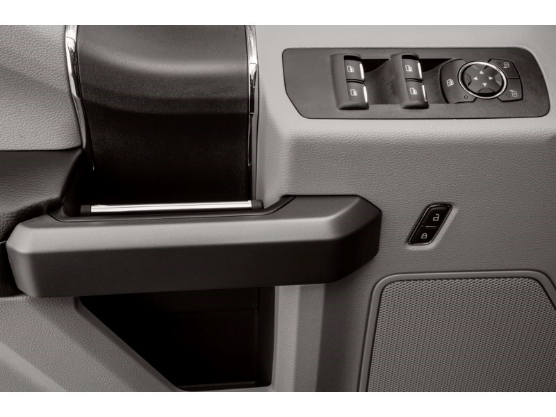 2016 Ford F-150 2WD SuperCrew 145