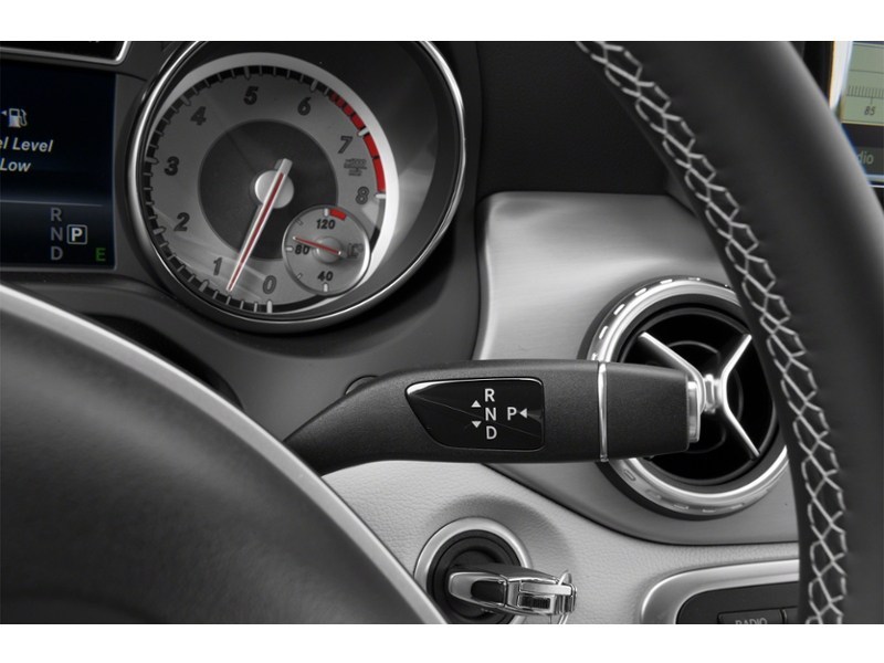 2015 Mercedes-Benz GLA-Class 4MATIC 4dr GLA 250 Exterior Shot 12