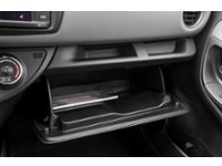 2016 Toyota Yaris 5dr HB Auto LE Interior Shot 4