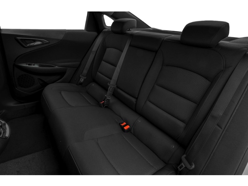 2018 Chevrolet Malibu 4dr Sdn LT w/1LT Interior Shot 5