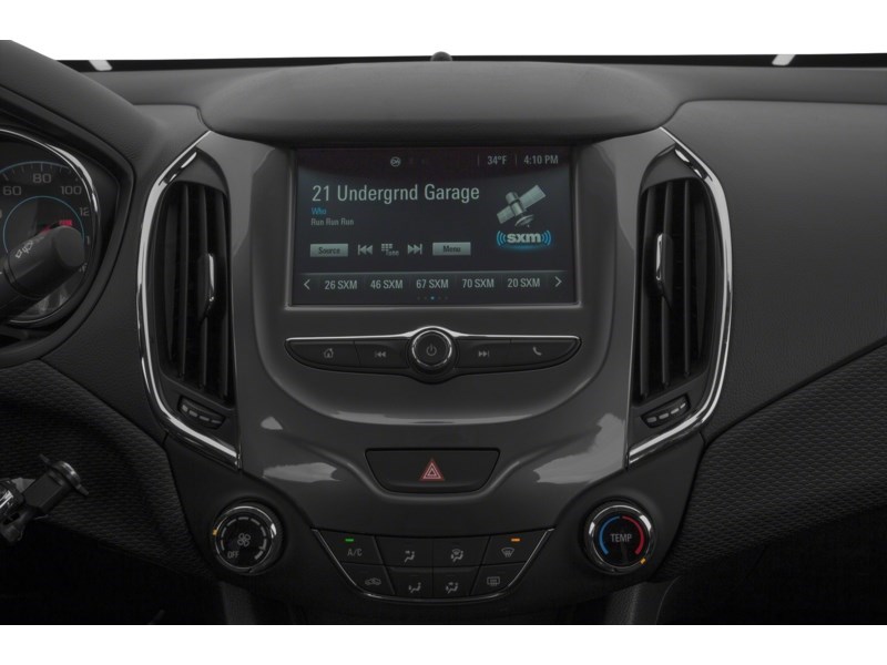 2018 Chevrolet Cruze 4dr Sdn 1.4L LT w/1SD Interior Shot 2