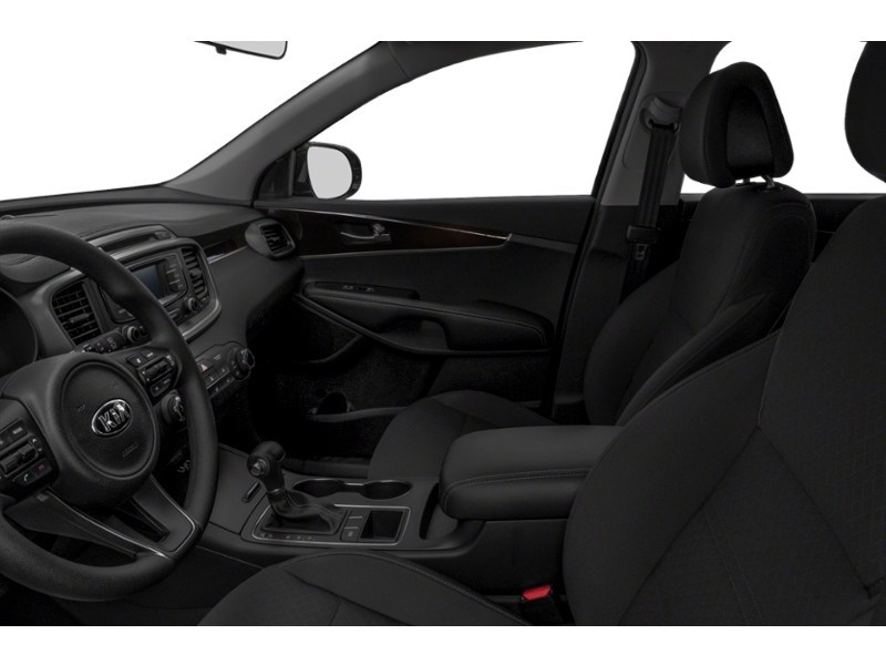 2018 Kia Sorento LX V6 AWD Interior Shot 4