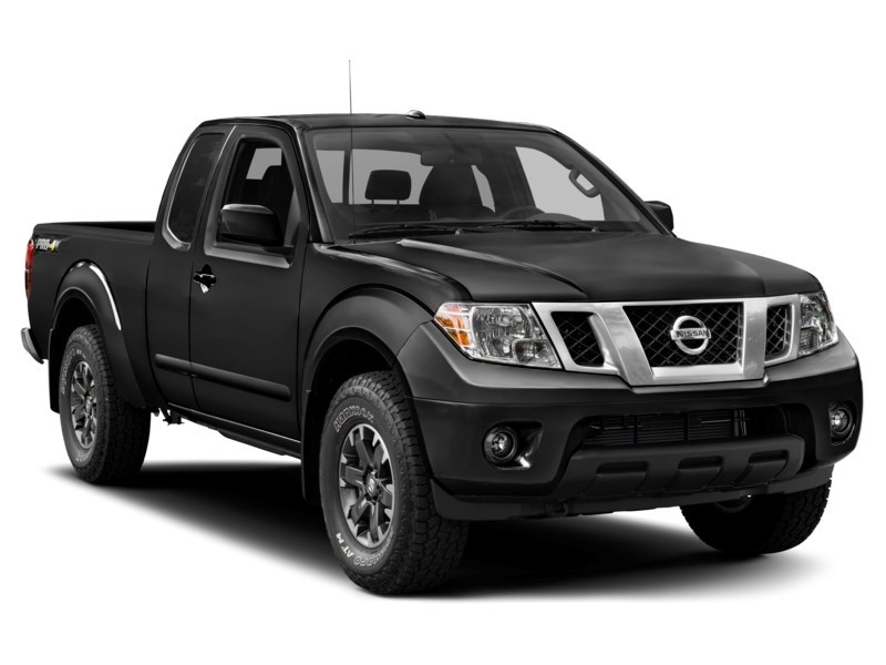 2016 Nissan Frontier PRO-4X | 4X4 | 4.0L | ACCIDENT FREE Exterior Shot 9