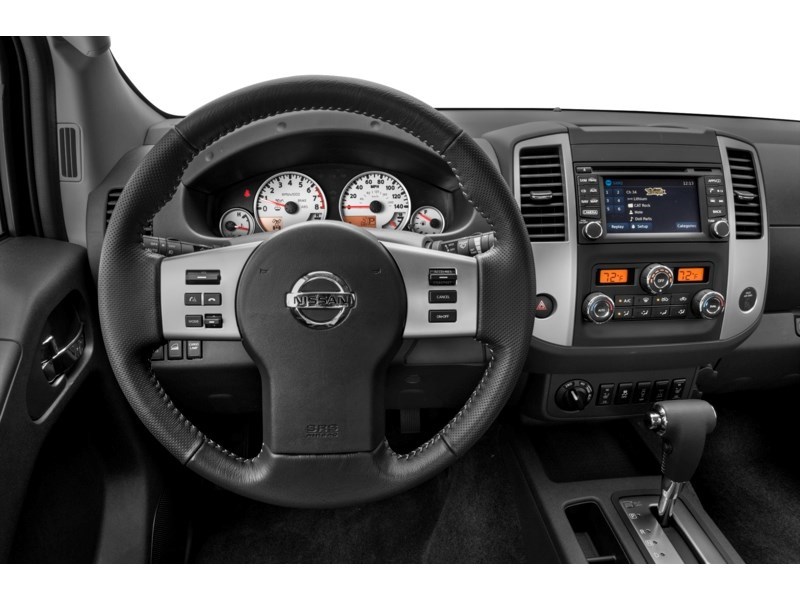 2016 Nissan Frontier PRO-4X | 4X4 | 4.0L | ACCIDENT FREE Interior Shot 3