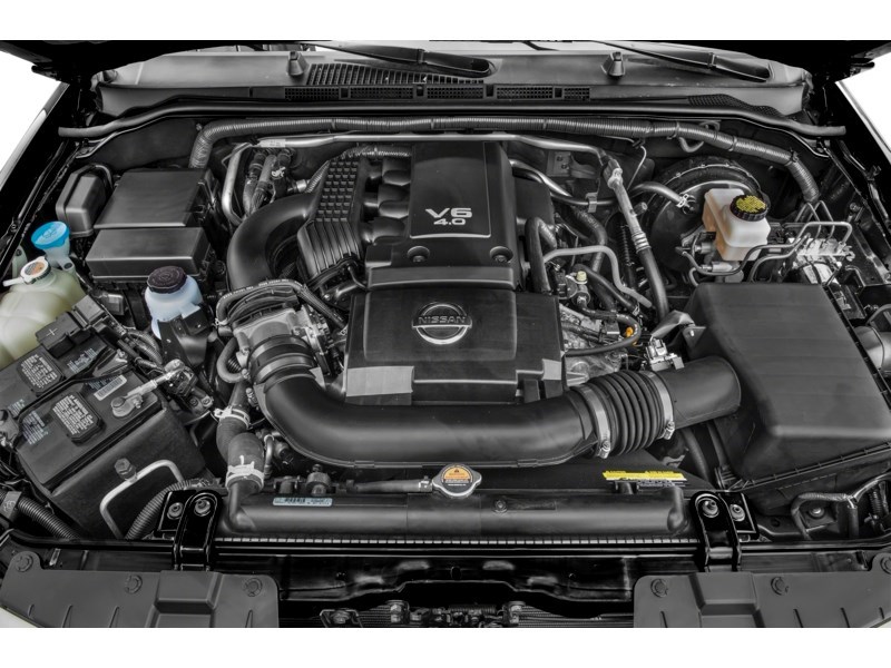 2016 Nissan Frontier PRO-4X | 4X4 | 4.0L | ACCIDENT FREE Exterior Shot 3