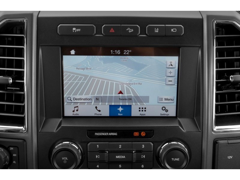 2019 Ford F-350 XLT 4WD Crew Cab 6.75' Box Interior Shot 8