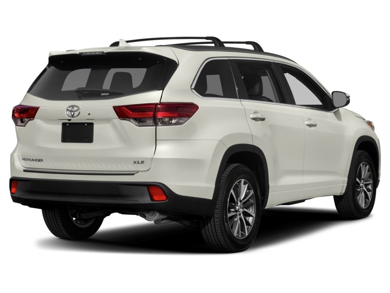 2019 Toyota Highlander AWD XLE | Sunroof | Leather | 8 Passenger Exterior Shot 2