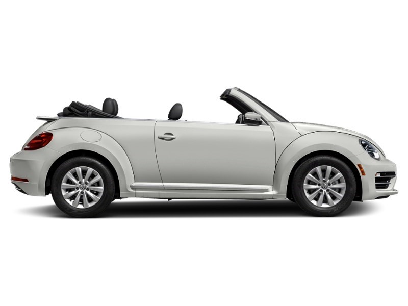 2018 Volkswagen Beetle Trendline Auto Exterior Shot 11