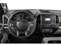 2020 Ford F-150 XLT 4WD SuperCrew 5.5' Box Interior Shot 3