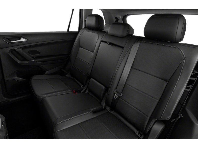 2020 Volkswagen Tiguan Comfortline 4MOTION Interior Shot 5
