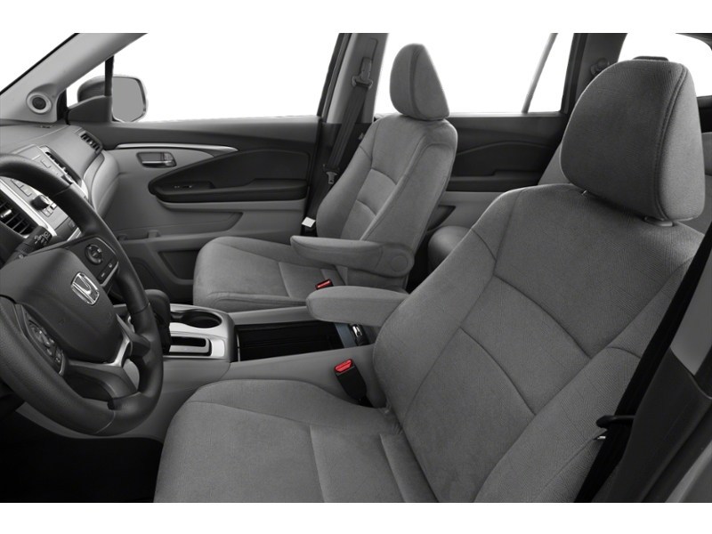 2020 Honda Pilot LX AWD Interior Shot 4